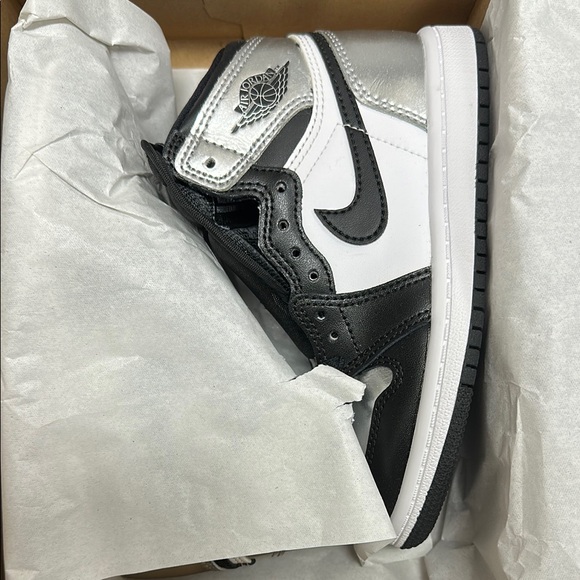 jordan 1 retro high black and grey